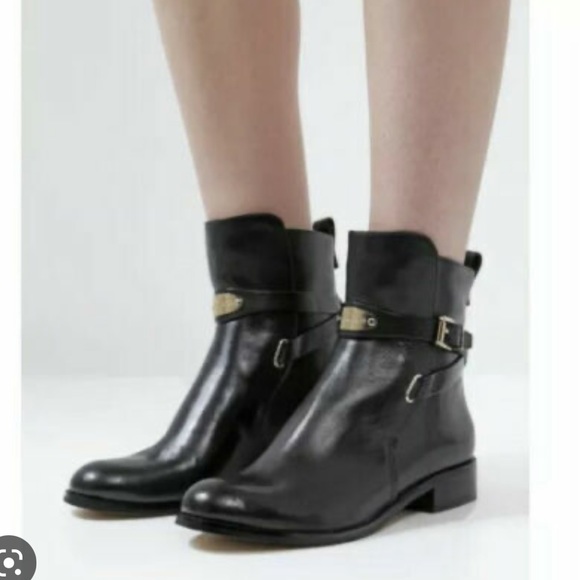 Michael Kors Arley Ankle Boots - Picture 7 of 9